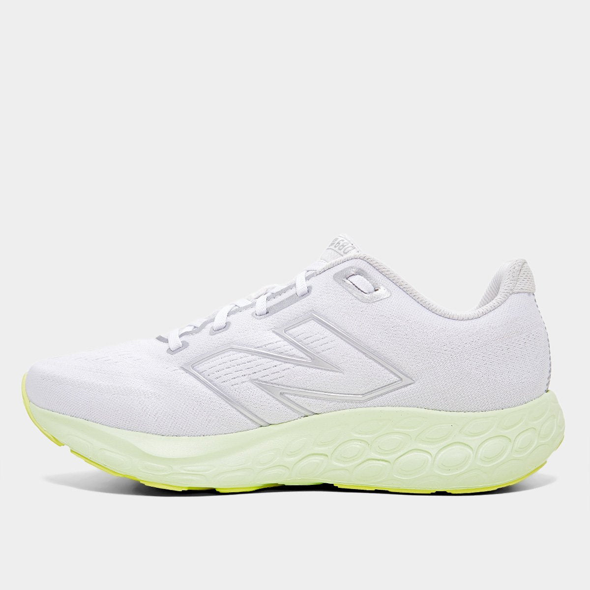 Tênis New Balance Fresh Foam 680 V8 - Off White