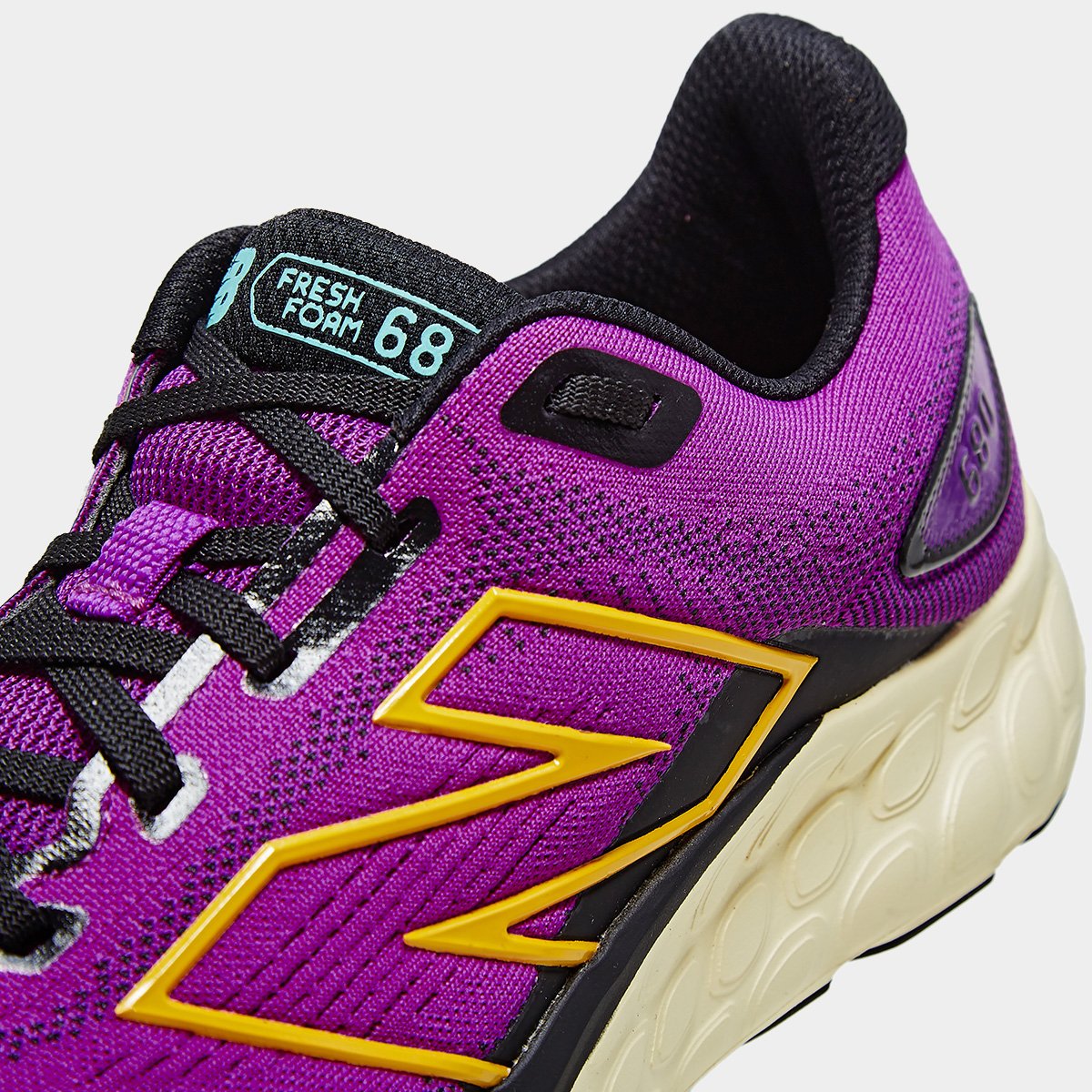 Tênis New Balance Fresh Foam 680 V8 Feminino - Violeta+Amarelo