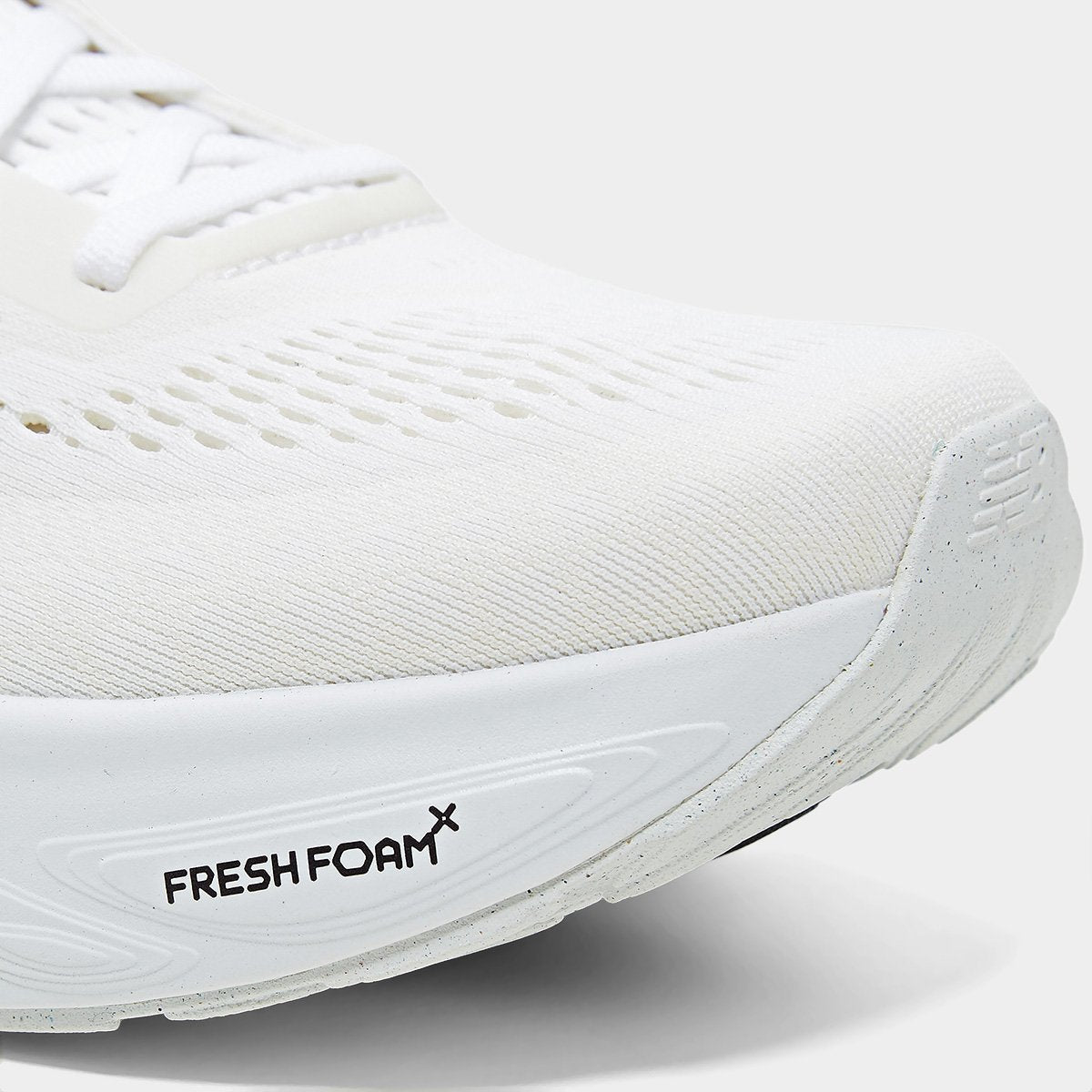 Tênis New Balance Fresh Foam X 1080 V14 Feminino - Off White+Bege