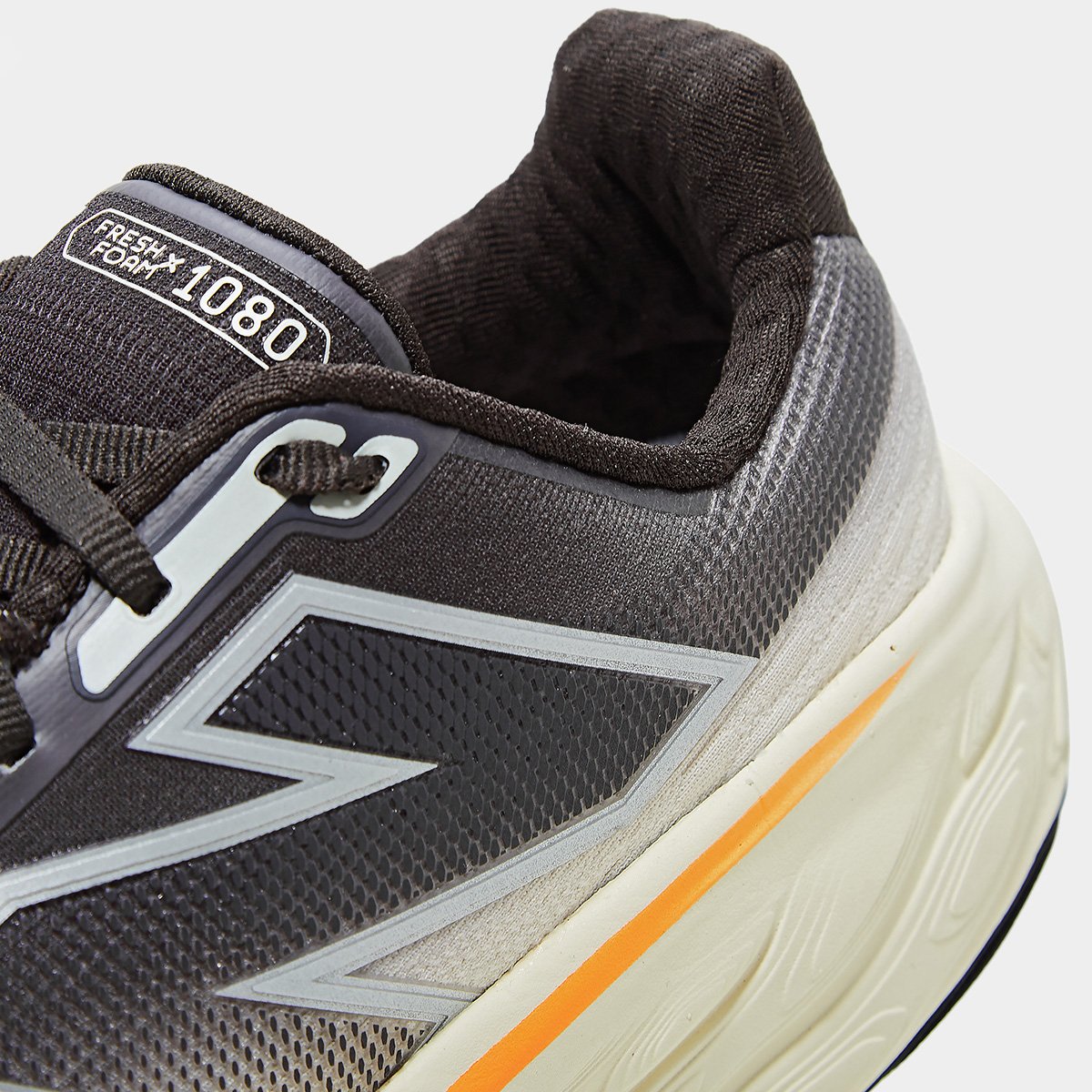 Tênis New Balance Fresh Foam X 1080 V14 Masculino - Preto+Off White