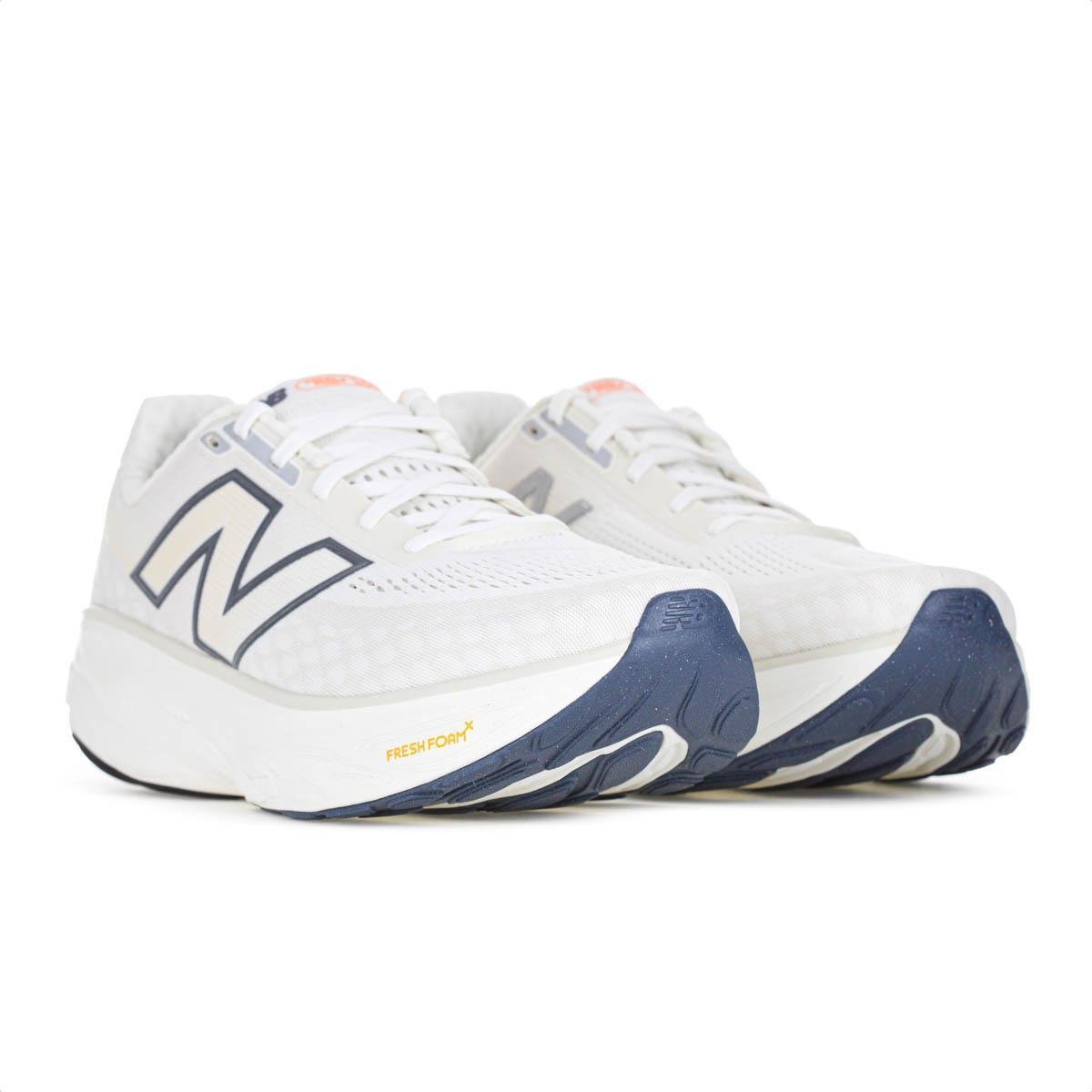 Tênis New Balance Fresh Foam X 1080 V14 Off White e Cinza - Masculino - Off White