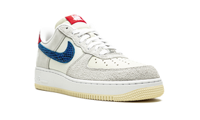 Nike Air Force 1 Low SP Undefeated 5 On It Dunk vs. AF1