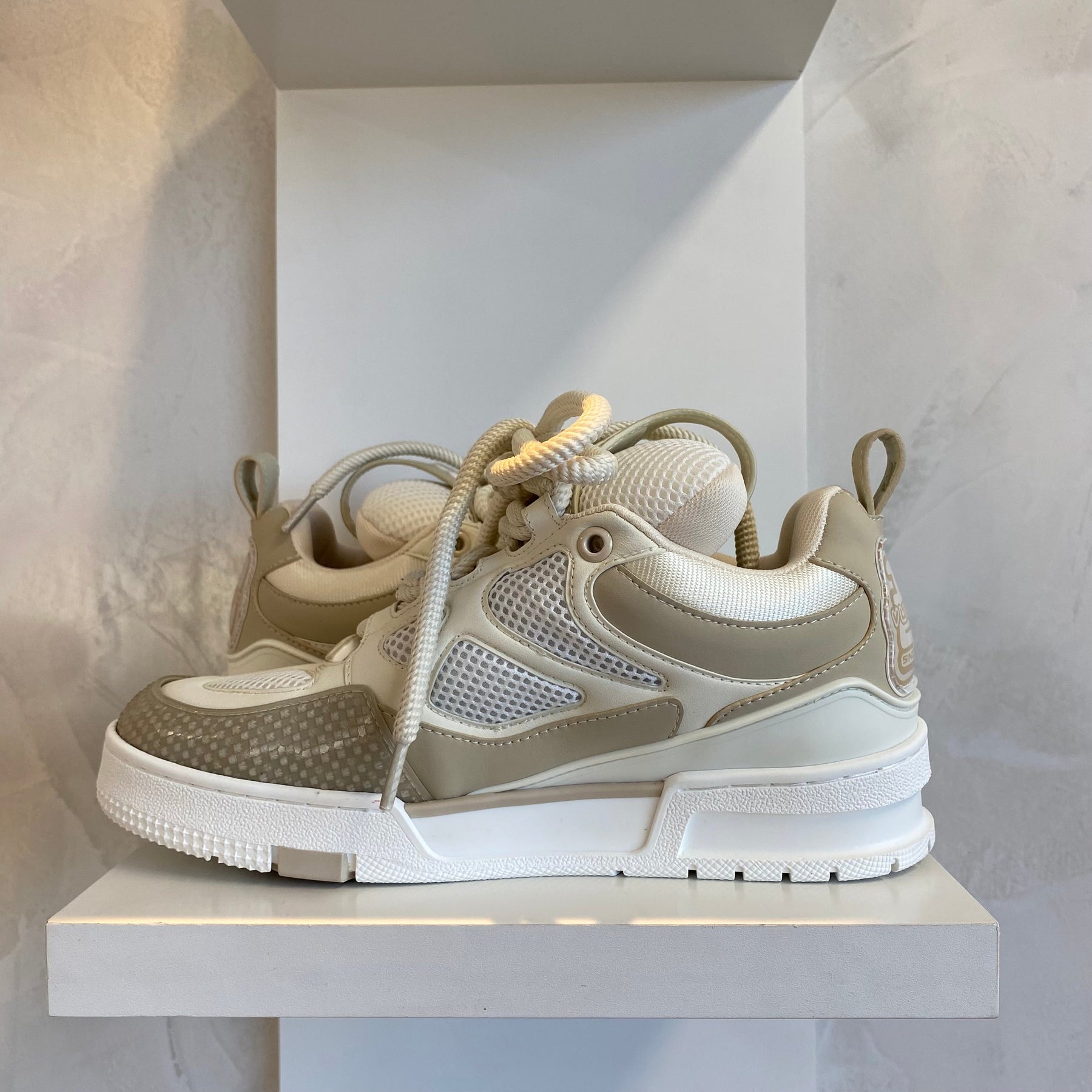 Louis Vuitton LV Skate Sneaker Beige White (Pronta Entrega)