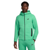 Conjunto Nike Sportswear Tech Fleece Light Green