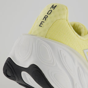 Tênis New Balance Fresh Foam X More V5 Feminino - Amarelo