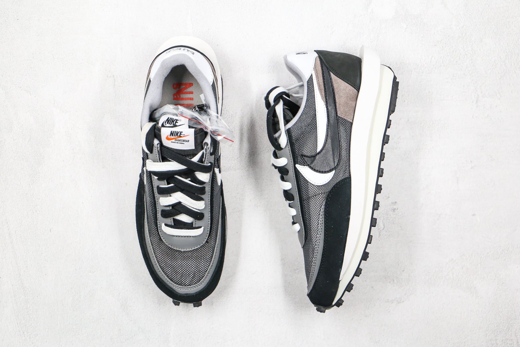 Nike Waffle Sacai Black