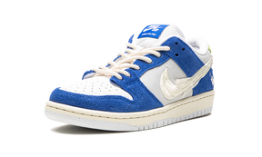 Nike SB Dunk Low Pro Fly Streetwear