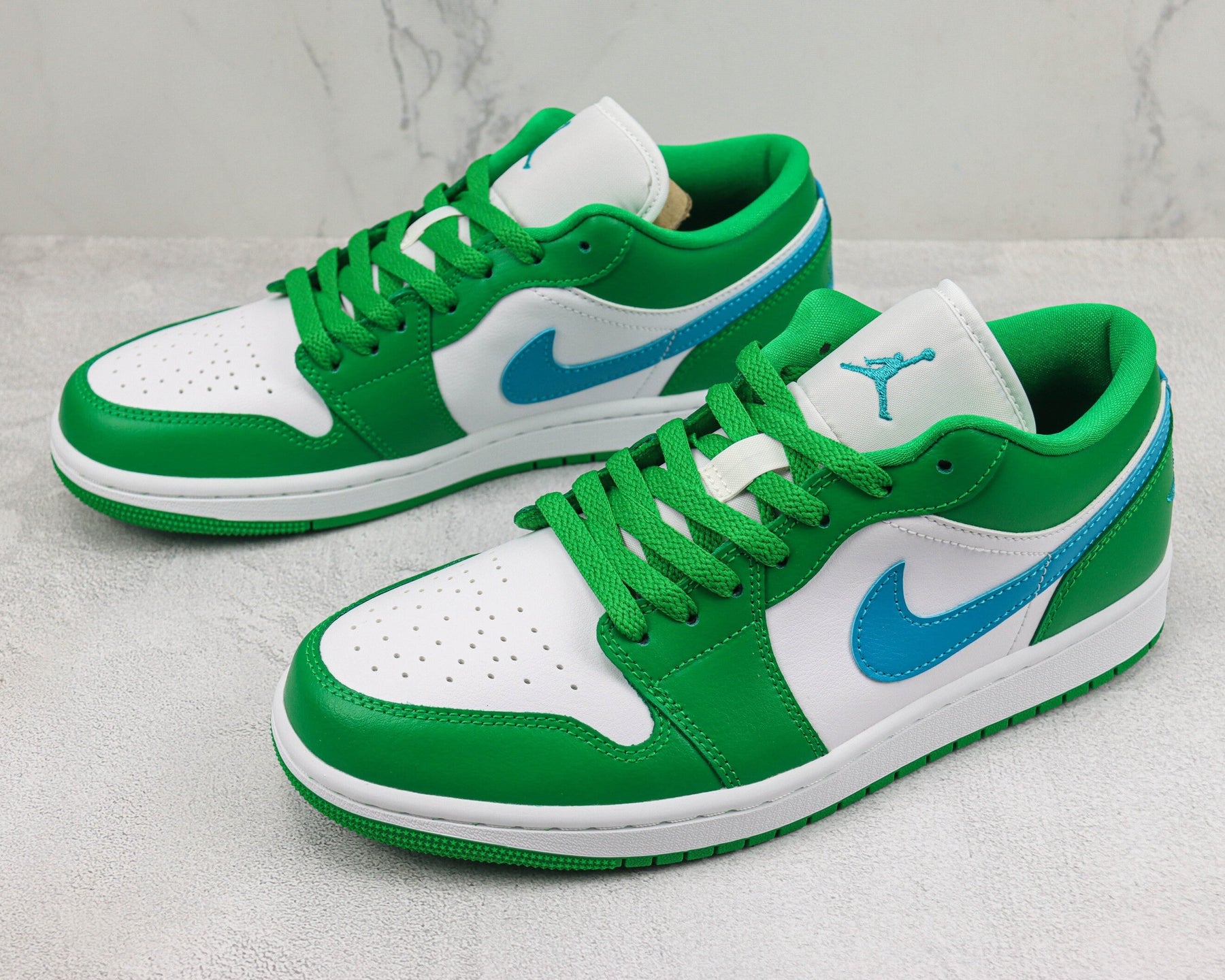 Jordan 1 Low Lucky Green Aquatone