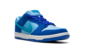 Nike SB Dunk Low Blue Raspberry