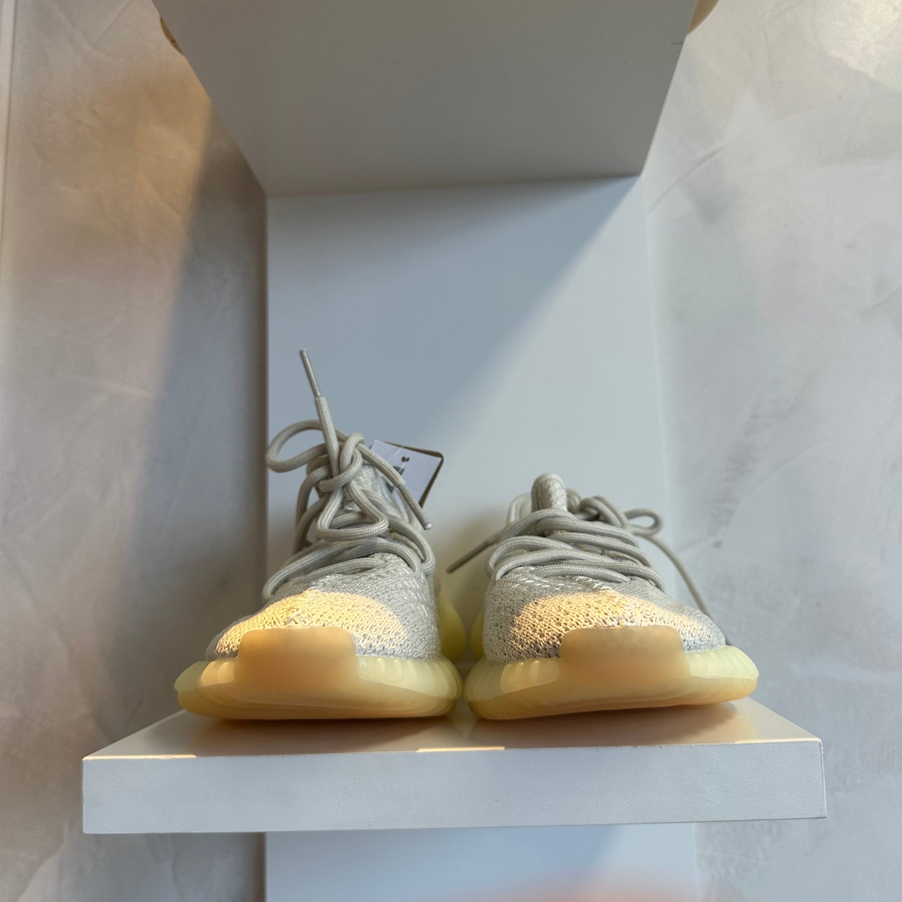 Adidas Yeezy Boost 350 V2 Light (Pronta Entrega)