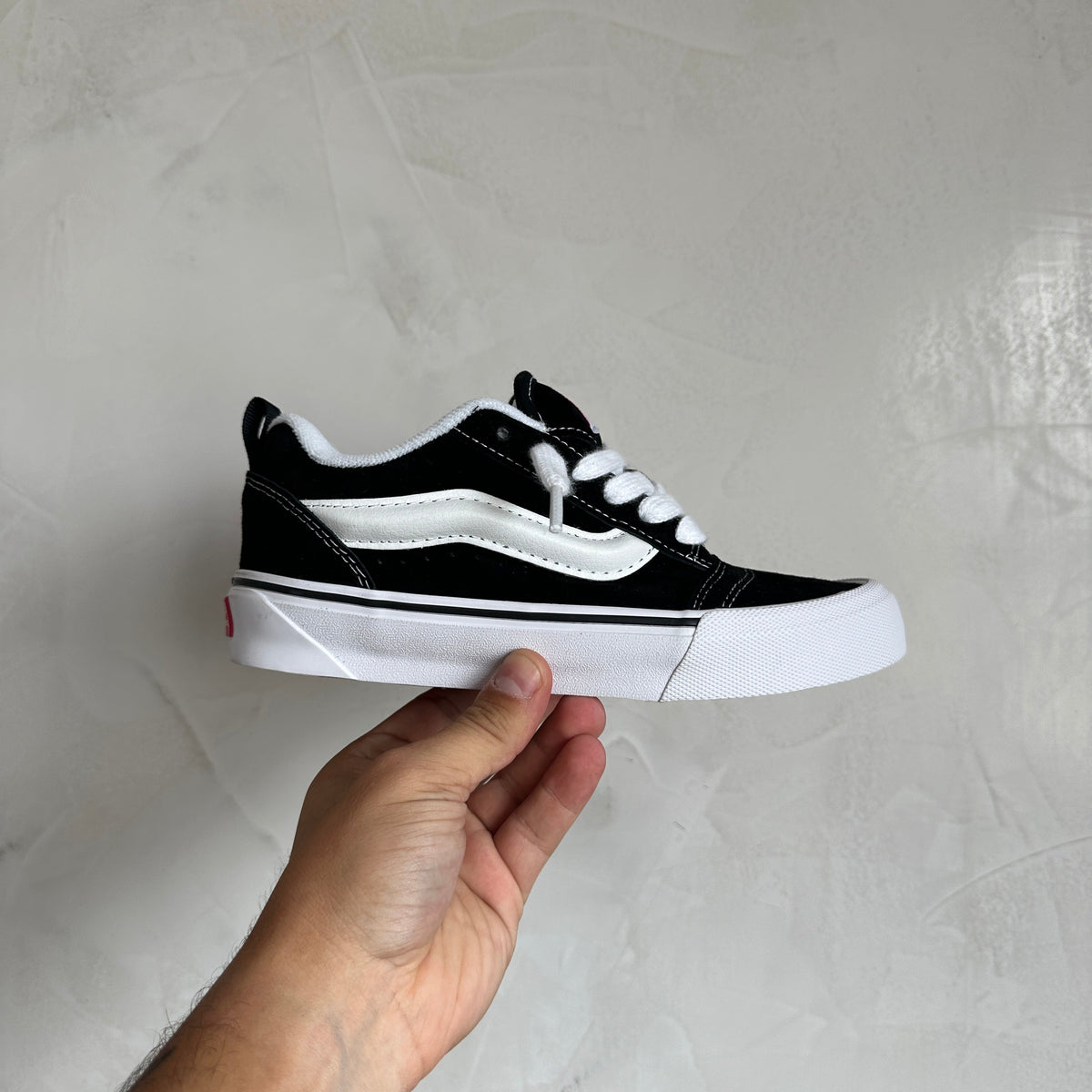 Vans Knu Skool Black White (Pronta Entrega)