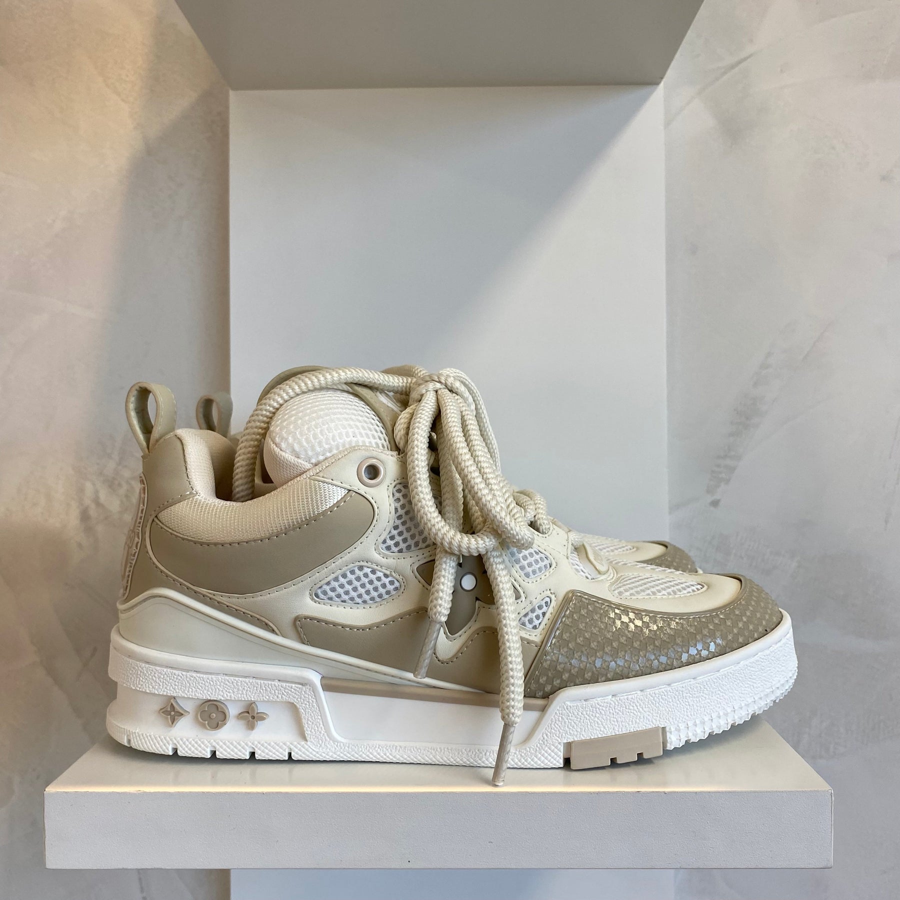 Louis Vuitton LV Skate Sneaker Beige White (Pronta Entrega)