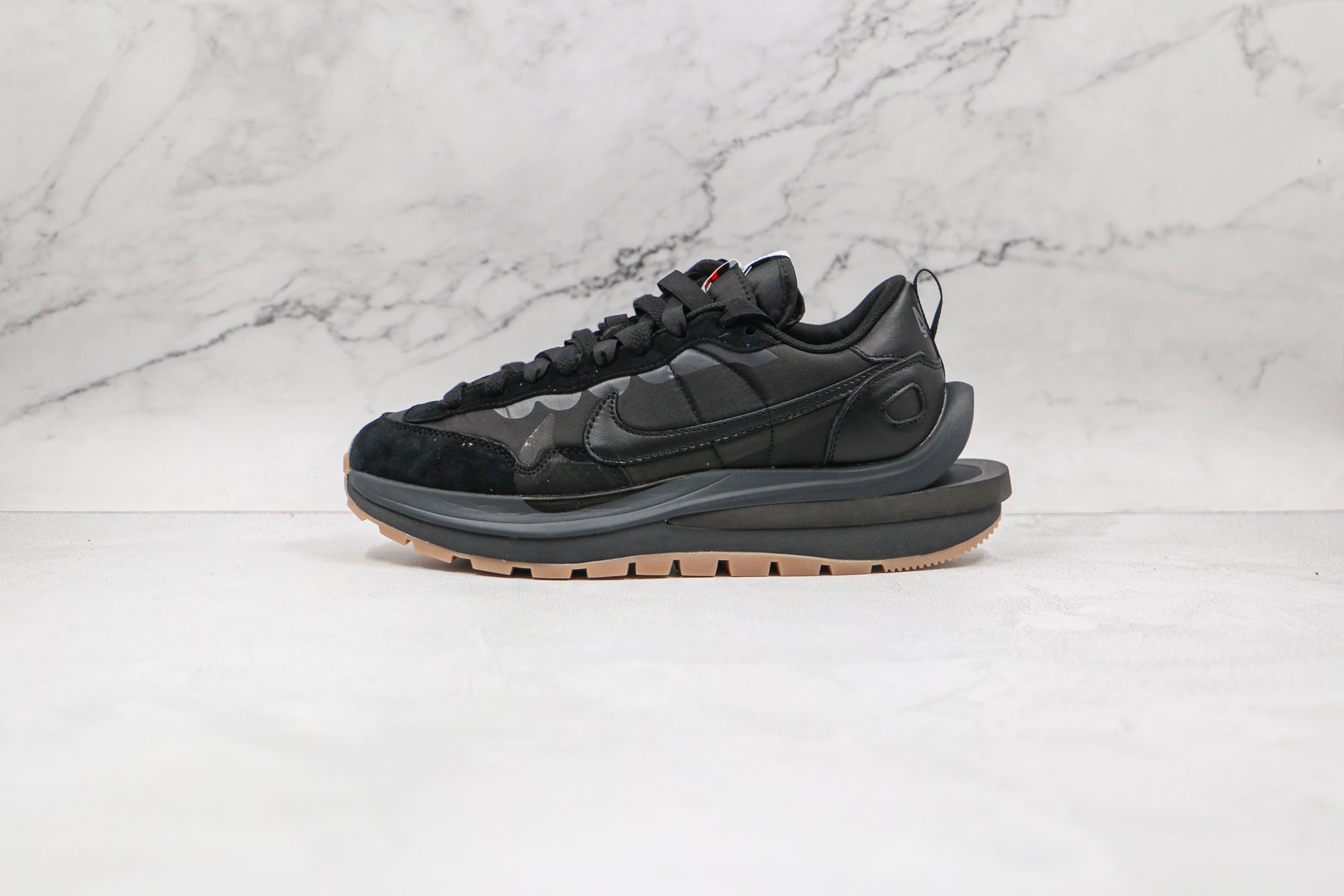 Nike Vaporwaffle Sacai Black Gum