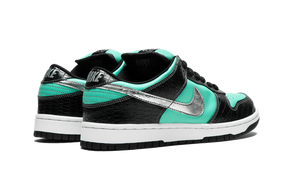 Nike Dunk Low Diamond Supply Co.