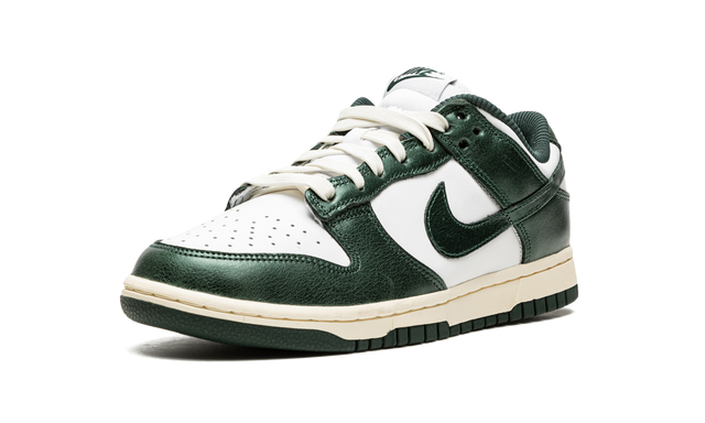 Nike Dunk Low Vintage Green (W)