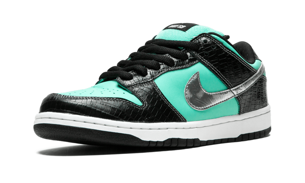 Nike SB Dunk Low Diamond Supply Co. Aqua Blue