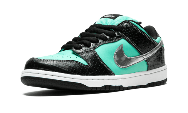 Nike Dunk Low Diamond Supply Co.