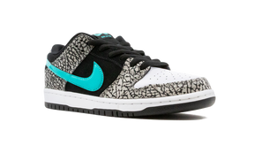 Nike SB Dunk Low Atmos Elephant