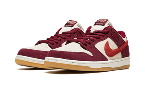 Nike SB Dunk Low Skate Like a Girl