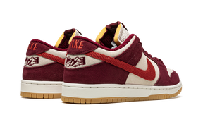 Nike SB Dunk Low Skate Like a Girl