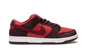 Nike SB Dunk Low Cherry