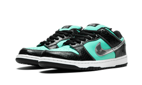 Nike Dunk Low Diamond Supply Co.